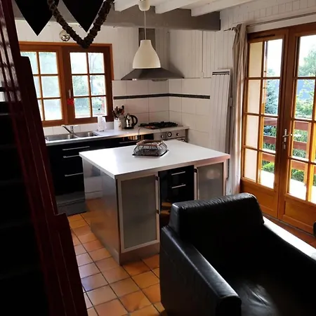 ヴィラ Maison Traditionnell - Maison Situee Au Village De Mae-9384 *